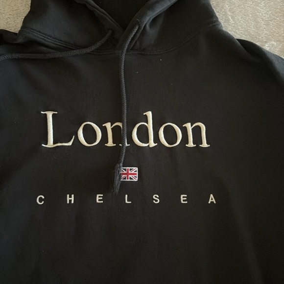 Black Oversized Brandy Melville Chelsea London Hoodie - Picture 2 of 4